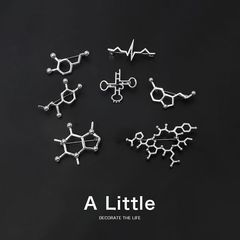オリジナルデザイン生物要素分子式化学分子金属バッジアクセサリー医学生バッグ服飾り