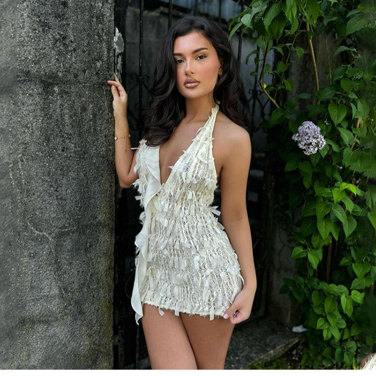 INS European American Women's Fashion Summer New Product: Sexy And Hot V-neck Halter Neck Backless Lace-up Patchwork_ecoleips.com