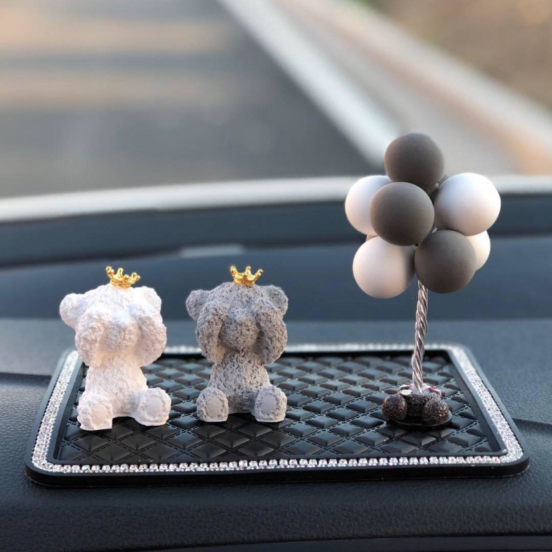 Decoration vehicle automobile Perfume lovely Aromatherapy Gypsum Cubs car ornament originality balloon Instrument console a decoration