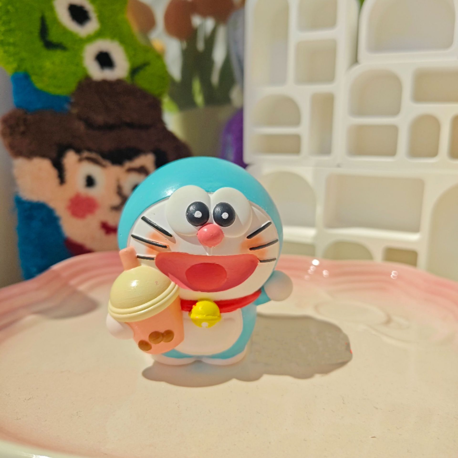 Nuevas muñecas de banda magnética fragrante pequeñas nuevas telas de tela recubiertas tridimensionales adornos creativos regalos hechos a mano