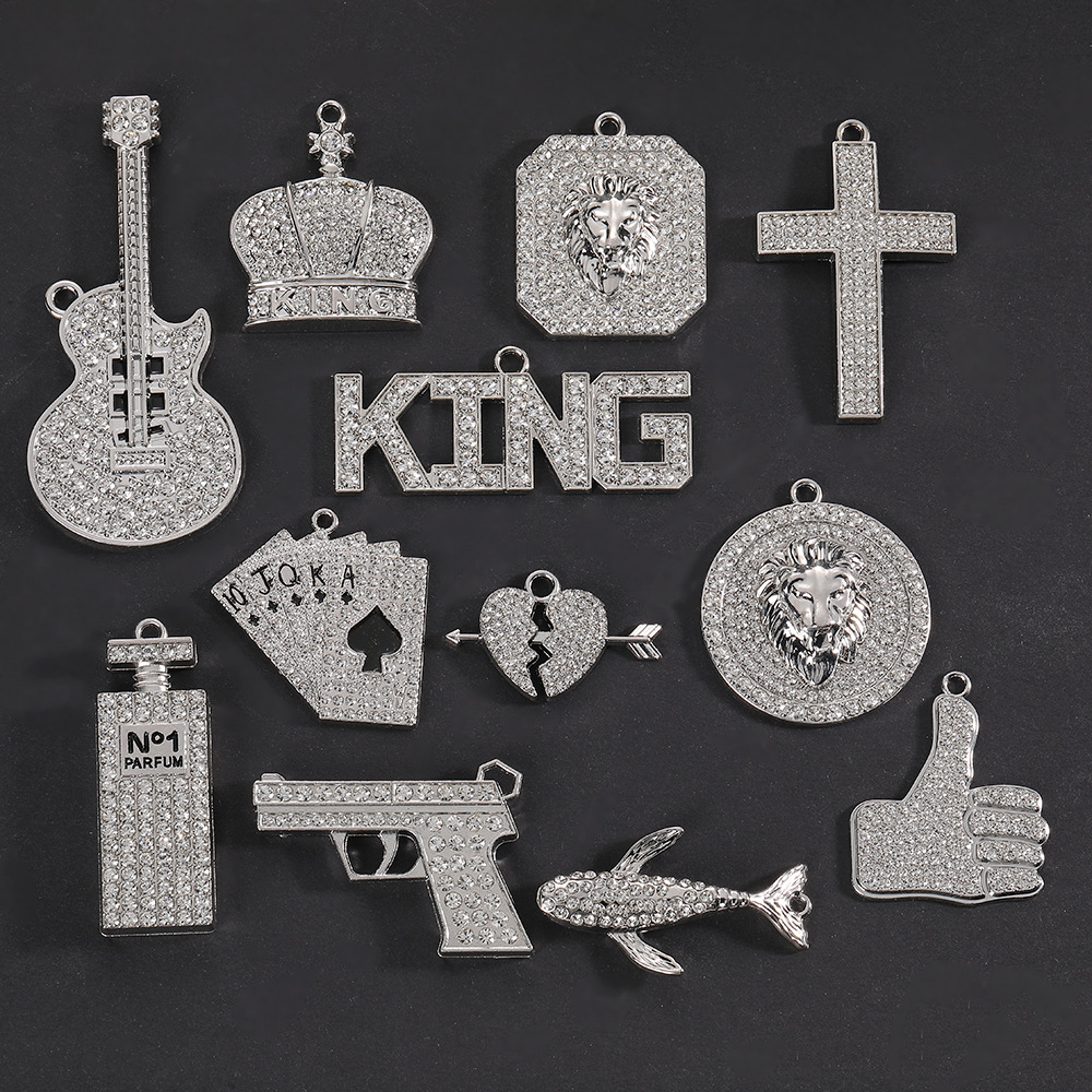 Wholesale European and American Hip-Hop Necklace Pendant Accessories, Various Styles of Crown, Letter, Guitar DIY Bracelet Charms That Do Not Fade