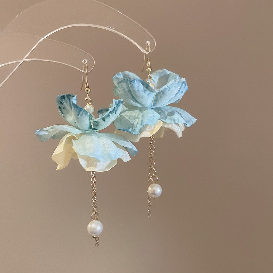 Pendientes de borla de cuentas de arroz de flor de gasa de aguja de plata Pendientes de todo fósforo de estilo de vacaciones Pendientes frescos y dulces para mujer