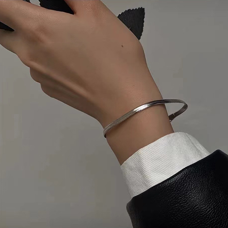 Einfacher Stil Einfarbig Rostfreier Stahl Keine Intarsien Armbänder display picture 5