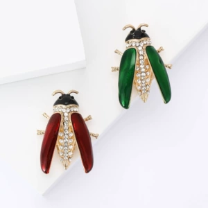 New Fashion All-match Alloy Enamel Ladybug Brooch Personalized Creative Men's and Women's Suit Cardigan Corsage Jewelry Pin