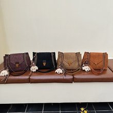 选择我们，选择与众不同的女包体验