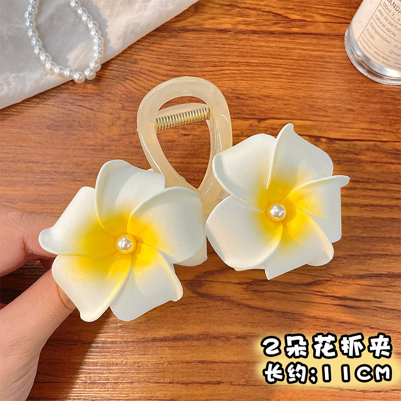 夏のリゾート風の卵の花の髪は海辺の雰囲気感を挟みます。|undefined