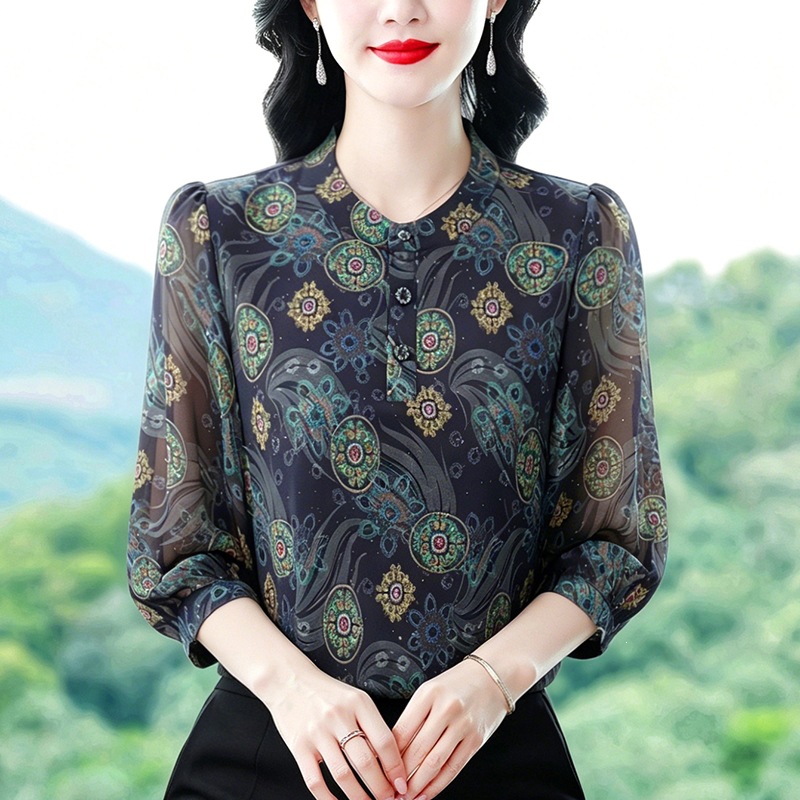 Fashionable summer elegant shirt