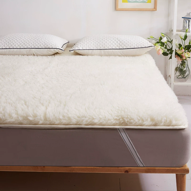 Winter mattress, keep warm non-slip carpet
