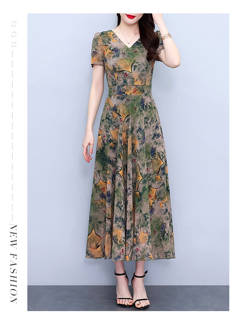 Floral Dress Image 15