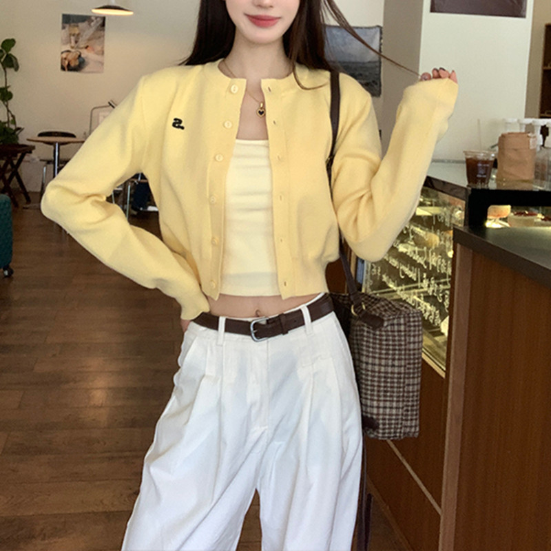 韩版黄色短款针织开衫外套女秋季圆领绣花毛衣外搭高级慵懒上衣|undefined