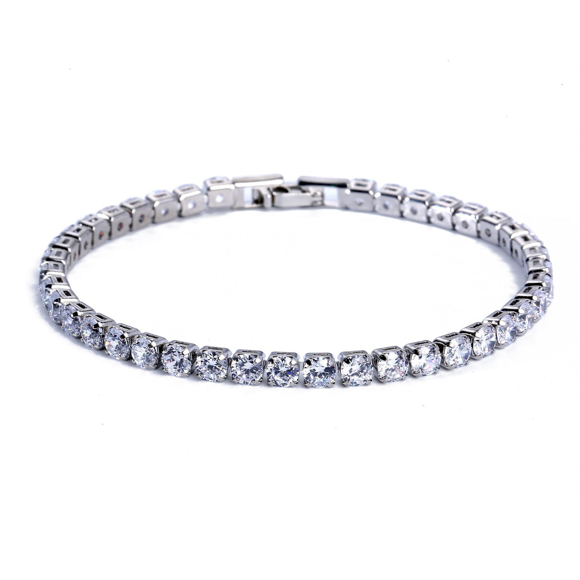 Men’s Moissanite Tennis Chain Is Crafted From Premium Titanium Steel, Hypoallergenic, Tarnish-resistant And Waterproof. Featuring An Understated Luxu_voghion.com