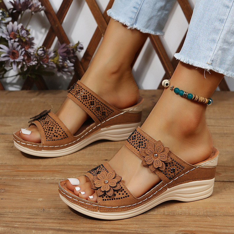 New women's retro casual flower wedge slippers one-character beach sandals_voghion.com
