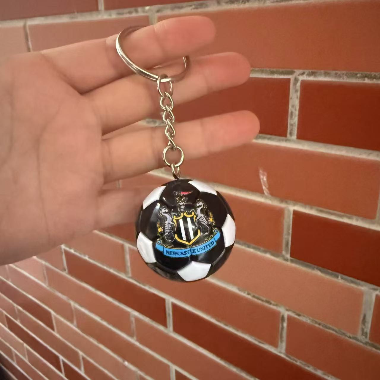 Mini pequeño colgante de fútbol llavero colgante Real Madrid Copa del Mundo regalo de cumpleaños para fanáticos varones