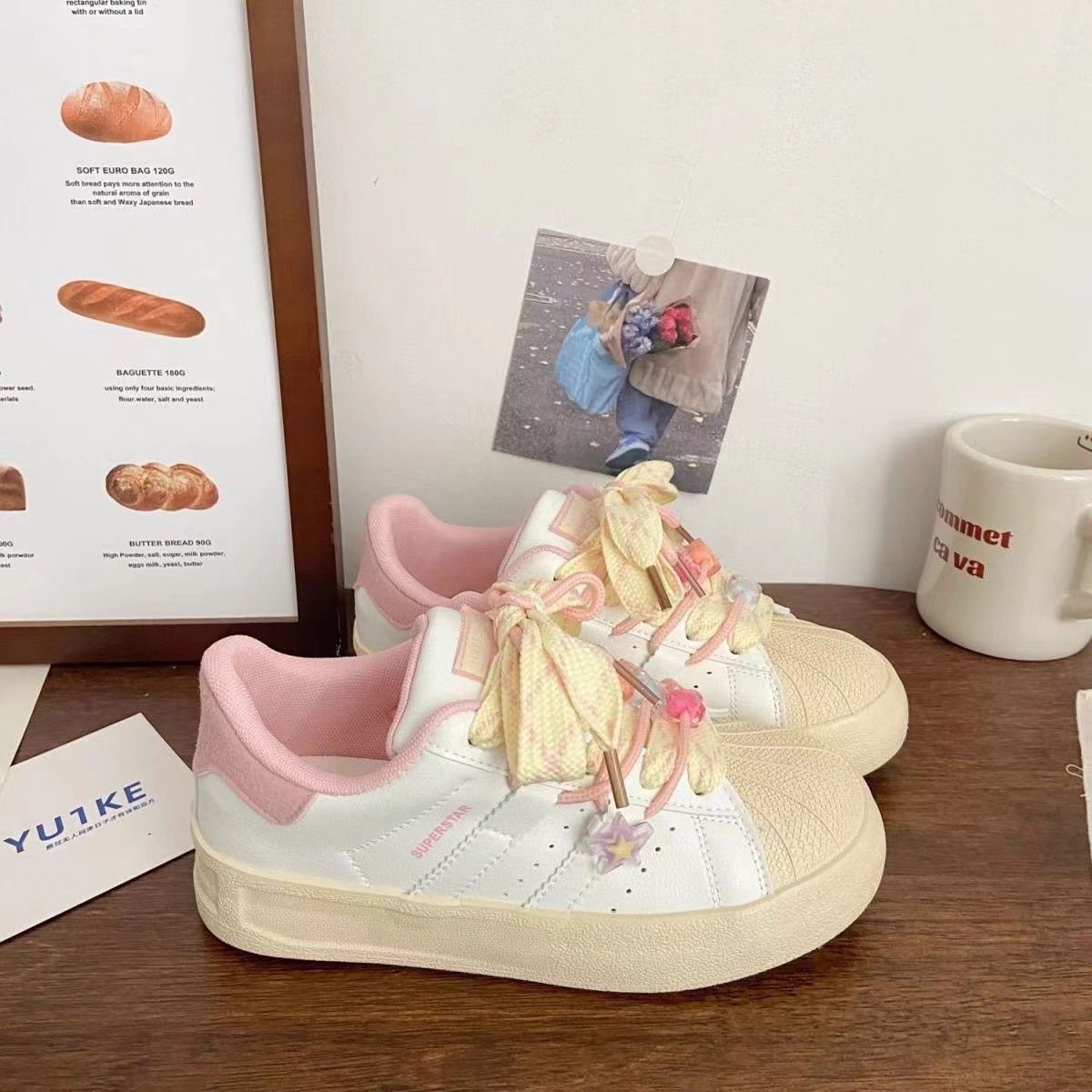 2024 otoño nueva marea nacional original nicho no choque cabeza de concha zapatos blancos de mujer retro puerto zapatos chic