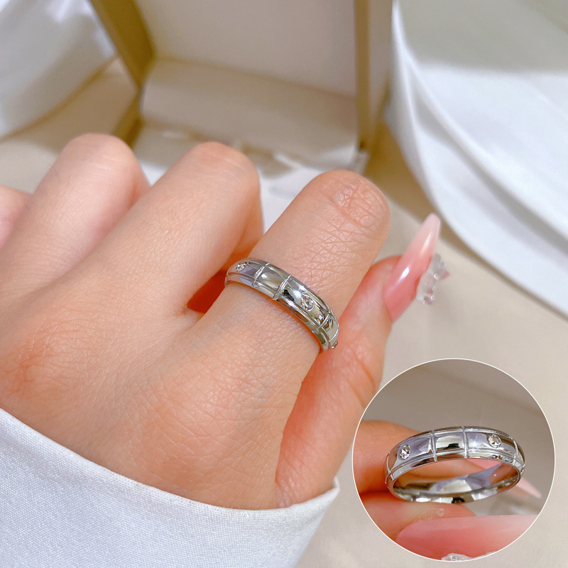 Minimalist Titanium Steel Geometric Ring For Men And Women_voghion.com