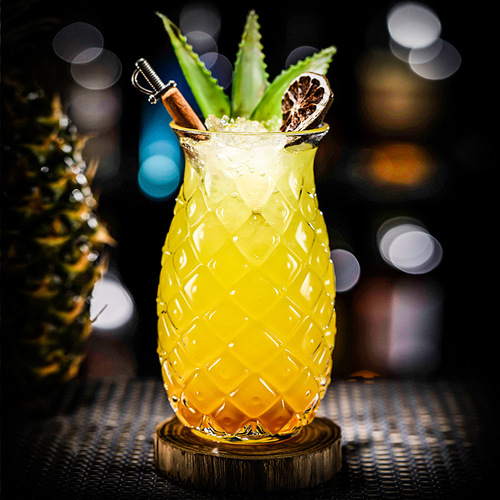 Bar trendy pineapple cocktail glass, creative relief pattern cocktail glass, juice cup, glass, bar mixing glass