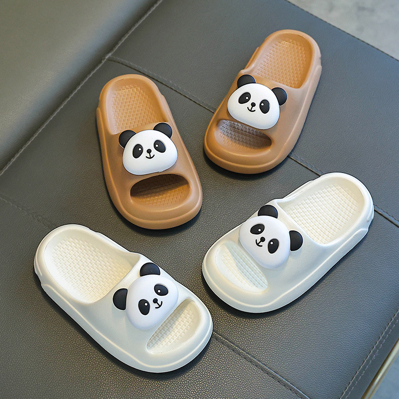 Zapatillas infantiles verano 2025 nuevo niño interior antideslizante bebé casa arrastrar niñas niños zapatillas panda