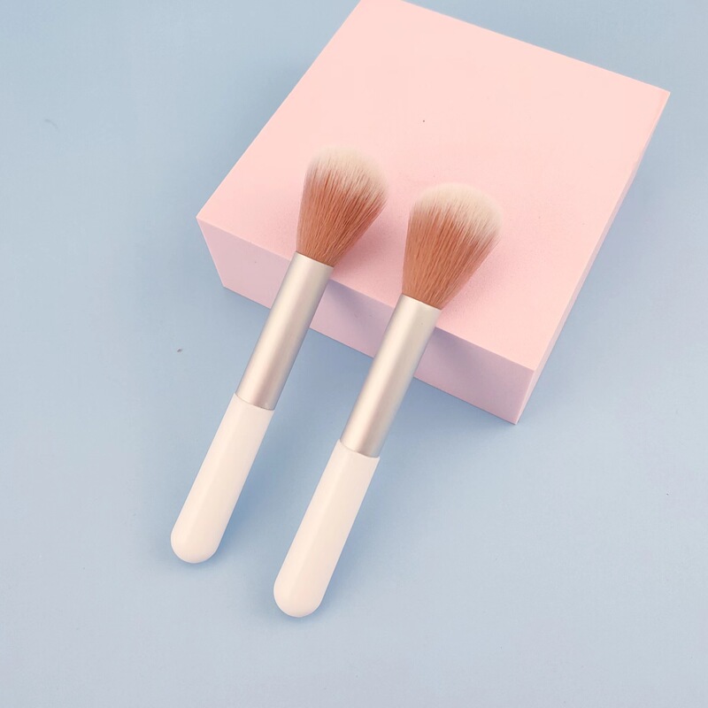 Portable Nail Dust Brush Single White Blush Brush Short Makeup Tool Soft Fiber Hair Brush Portable Nail Dust Brush Single White Blush Brush Short Makeup Tool Soft Fiber Hair Brush
