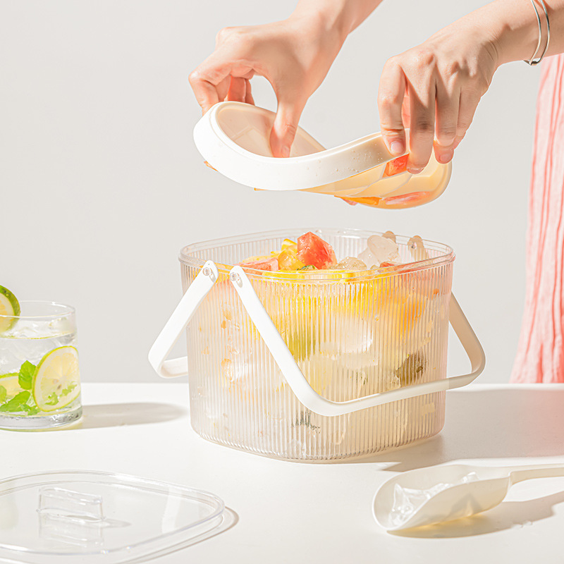 portable Drinks Ice Bucket transparent household With cover Ice block Storage bucket Plastic Ice bucket Yan value Ice Storage bucket