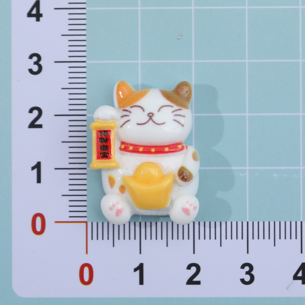 De dibujos animados Lucky Cat resina accesorios de Los Niños Diversión hecha a mano DIY crema pegamento llavero horquilla refrigerador pegatina Accesorios Al Por Mayor