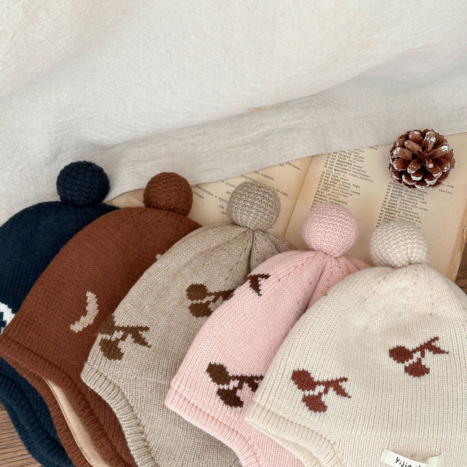 Sombreros para bebés y niños pequeños, ropa de invierno, estilo español, sombreros de lana extranjero para hombres y mujeres, bebés de luna, gorras de tejido con lazos
