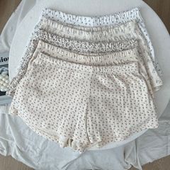 BM風半ズボンの小さい寝のズボンは腰の運動のズボンの女性の春夏の新型の花の3分のズボンのゆったりしている家のカジュアルなズボンを締めます。