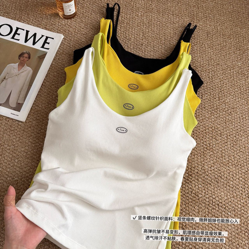 173 # Original ribbed plus-size camisole with built-in chest pads for summer, suitable for plus-size women, can be worn as an inner or outer layer 173 # Original ribbed plus-size camisole with built-in chest pads for summer, suitable for plus-size women, can be worn as an inner or outer layer