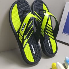 耐摩耗性ソフトソールメンズスリッパ夏消臭高価値ビーチサンダル厚底ビーチウェア新しい滑り止め