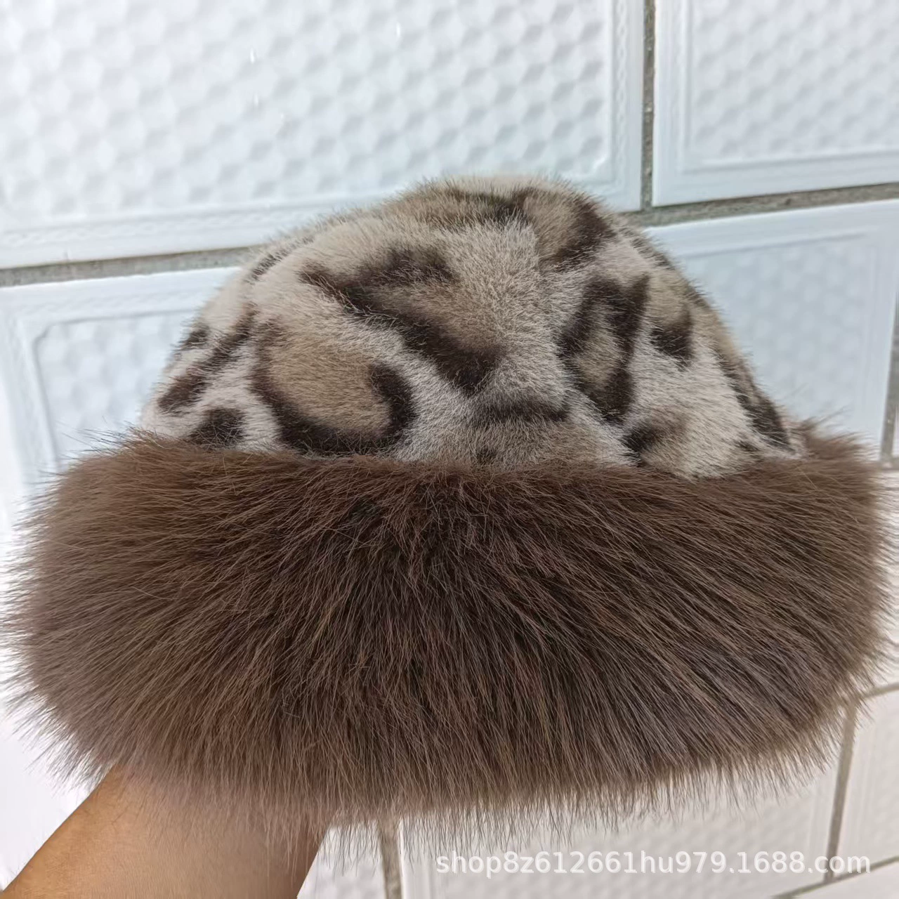 Демисезонная теплая модная шляпа