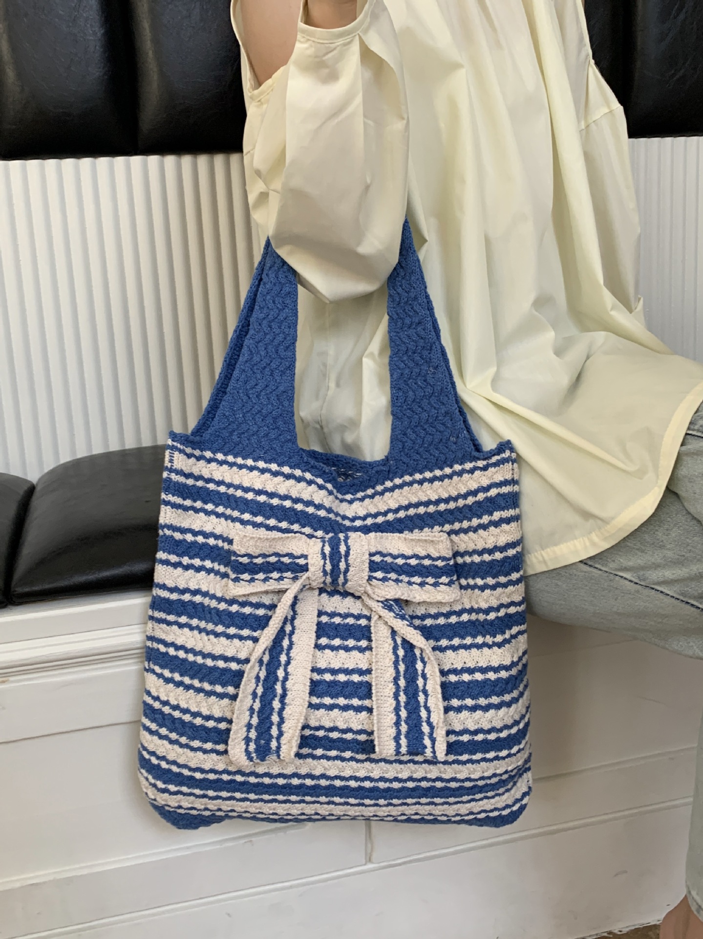 378g Weight Polyester Lining Material Weave Fashion Element Open Closure Type Double Shoulder Straps Strap Type Shoulder Bag Bags Type Travel, Daily Occasion Polyester Material Stripe, Bow Knot Pattern All Seasons Season Women's Gender Vintage Style Style Medium Size Women's Medium Polyester Stripe Bow Knot Vintage Style Weave Open Shoulder Bag 6