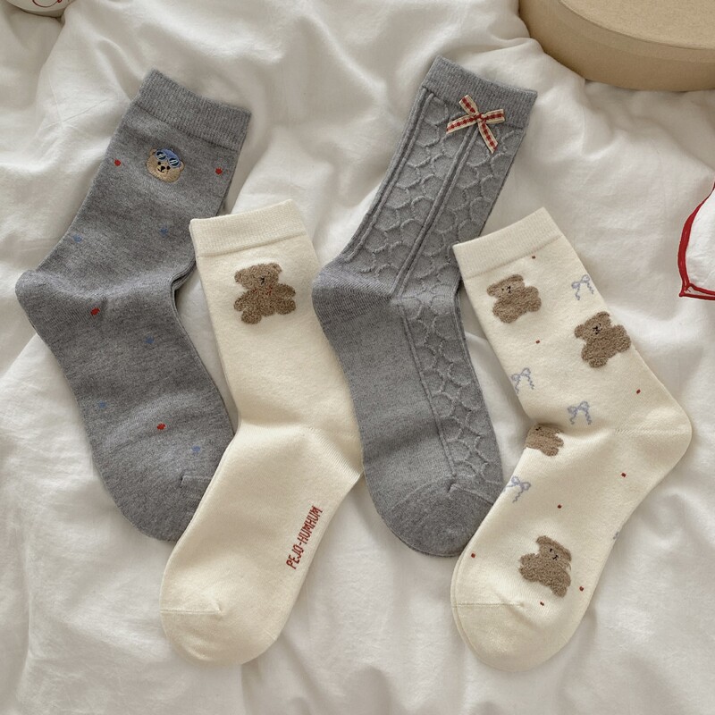 Autumn and Winter Rabbit Velvet Dot Bear Bow Mid-Calf Socks Cute Versatile Soft and Comfortable Cartoon Seamless Slouch Socks