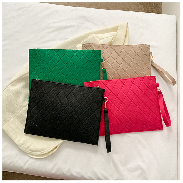 Women's Large Felt Solid Color Basic Zipper Envelope Bag display picture 15
