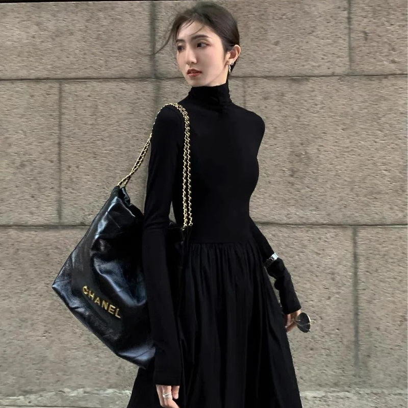 Black Knitted Dress with a High-End Feel for Autumn and Winter, 2026 New French-Style Elegant Long-Sleeve Spring Long Coat Inner Layer