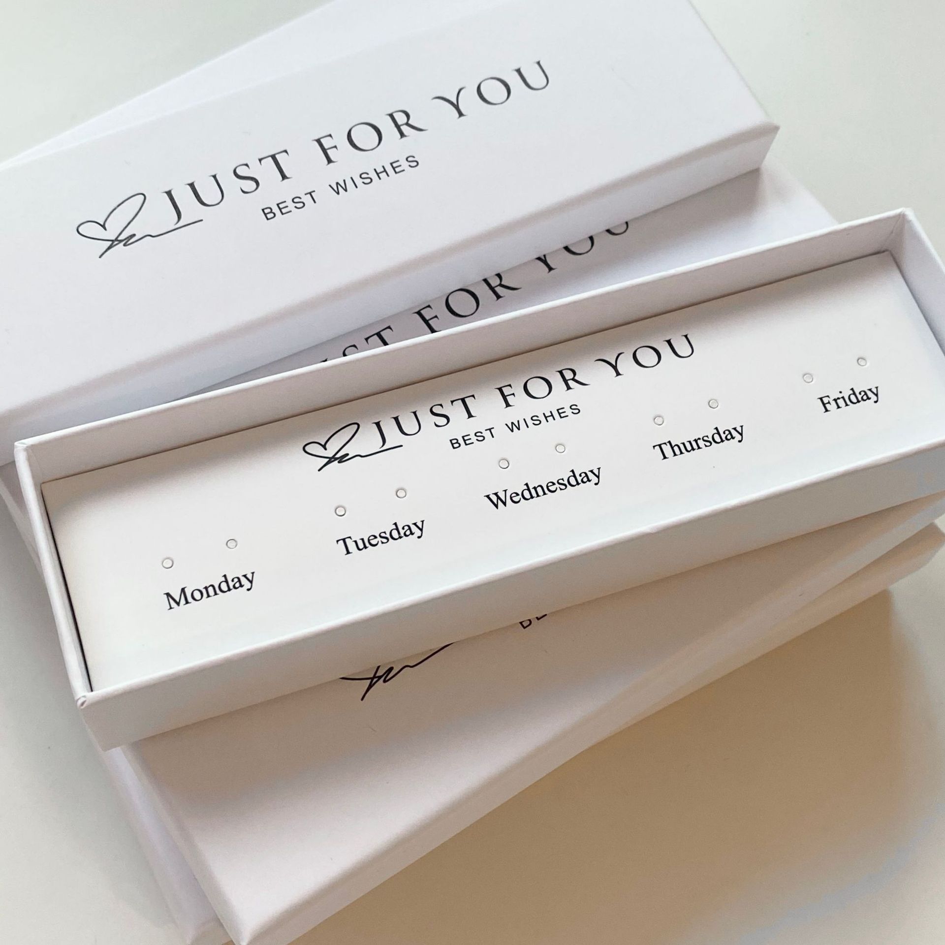 25g Weight 1 Piece Cloth Simple Style Classic Style Holiday Daily Solid Color Jewelry Boxes