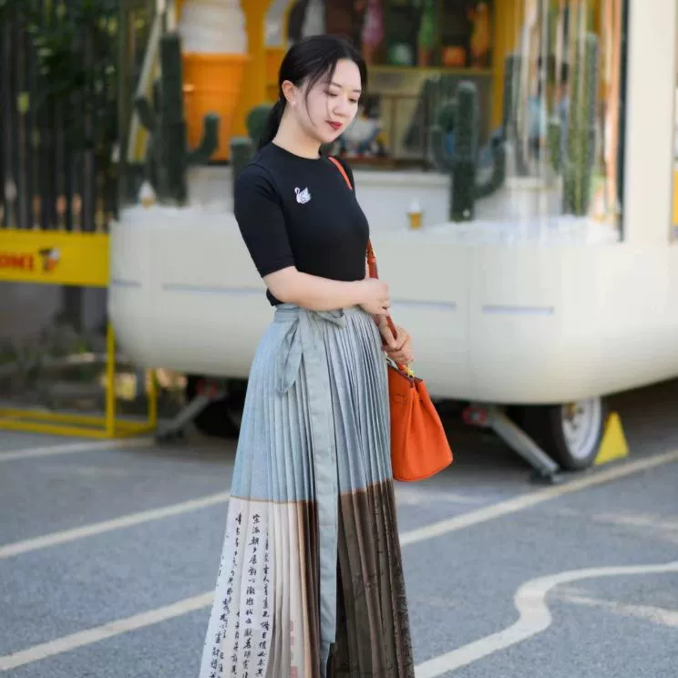 Новая пятицветная плиссированная юбка с принтом в виде фигурки попугая, сделанная из песни, юбка с лошадью, Повседневная Высококачественная юбка Hanfu