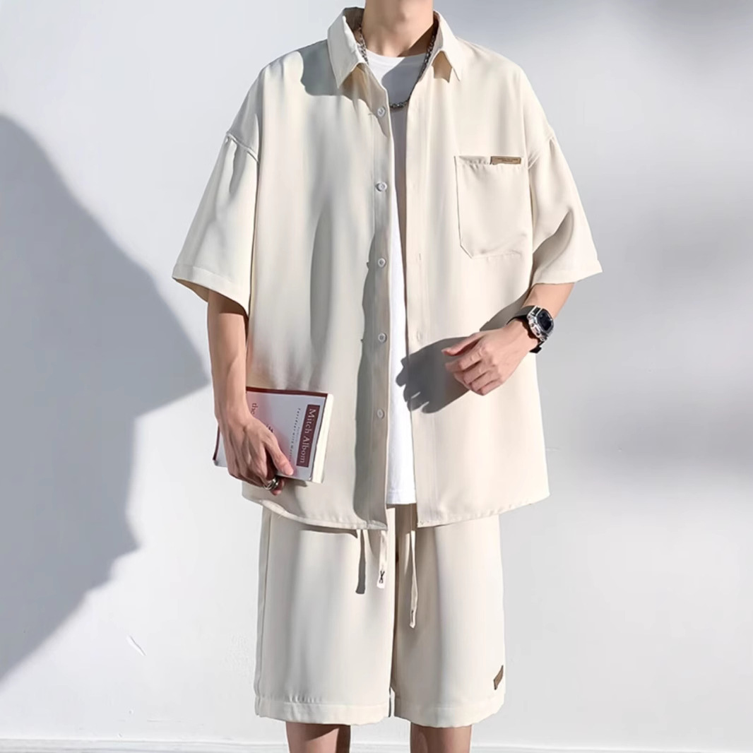Source Factory Summer Japanese Harajuku Style Traje Pantalones cortos sueltos finos de verano para hombres Camisa casual Sentido de alta gama