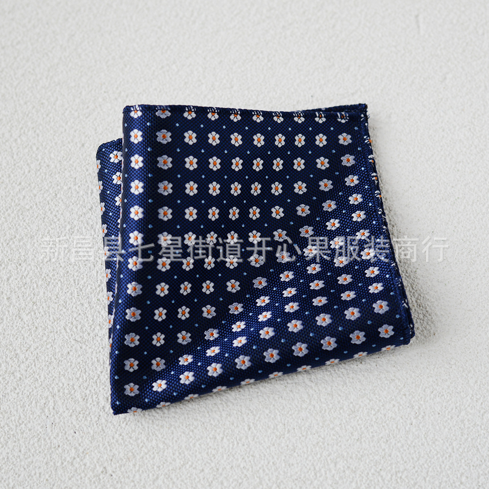 Traje de hombre pequeña bufanda cuadrada fábrica al por mayor moda poliéster accesorios de moda Vintage bordado patrón Toalla de bolsillo ropa de hombre