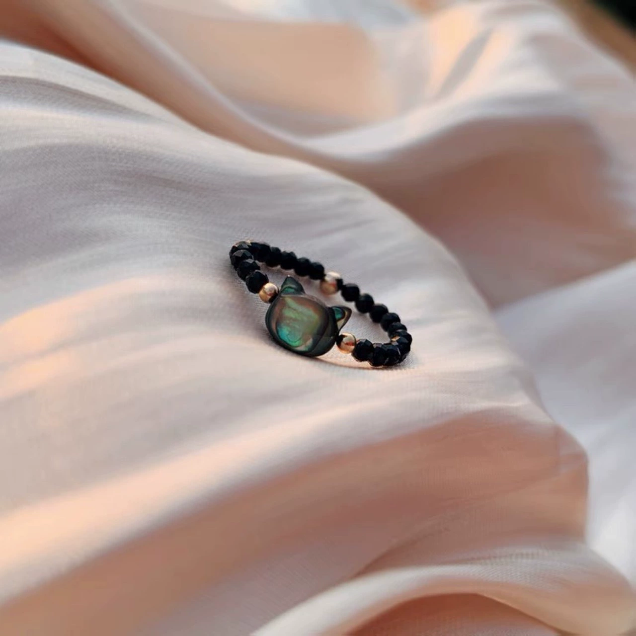 14K gold extremely thin black cat ring Japanese crystal stone black crystal personality bead string ring trendy gold plated