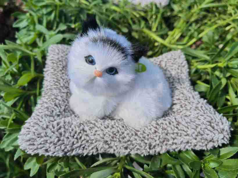 Carbón activado para adornos de automóviles nuevo gato simulado muñeca montado en el automóvil para eliminar formaldehído para atraer la fortuna al por mayor fresco image 10
