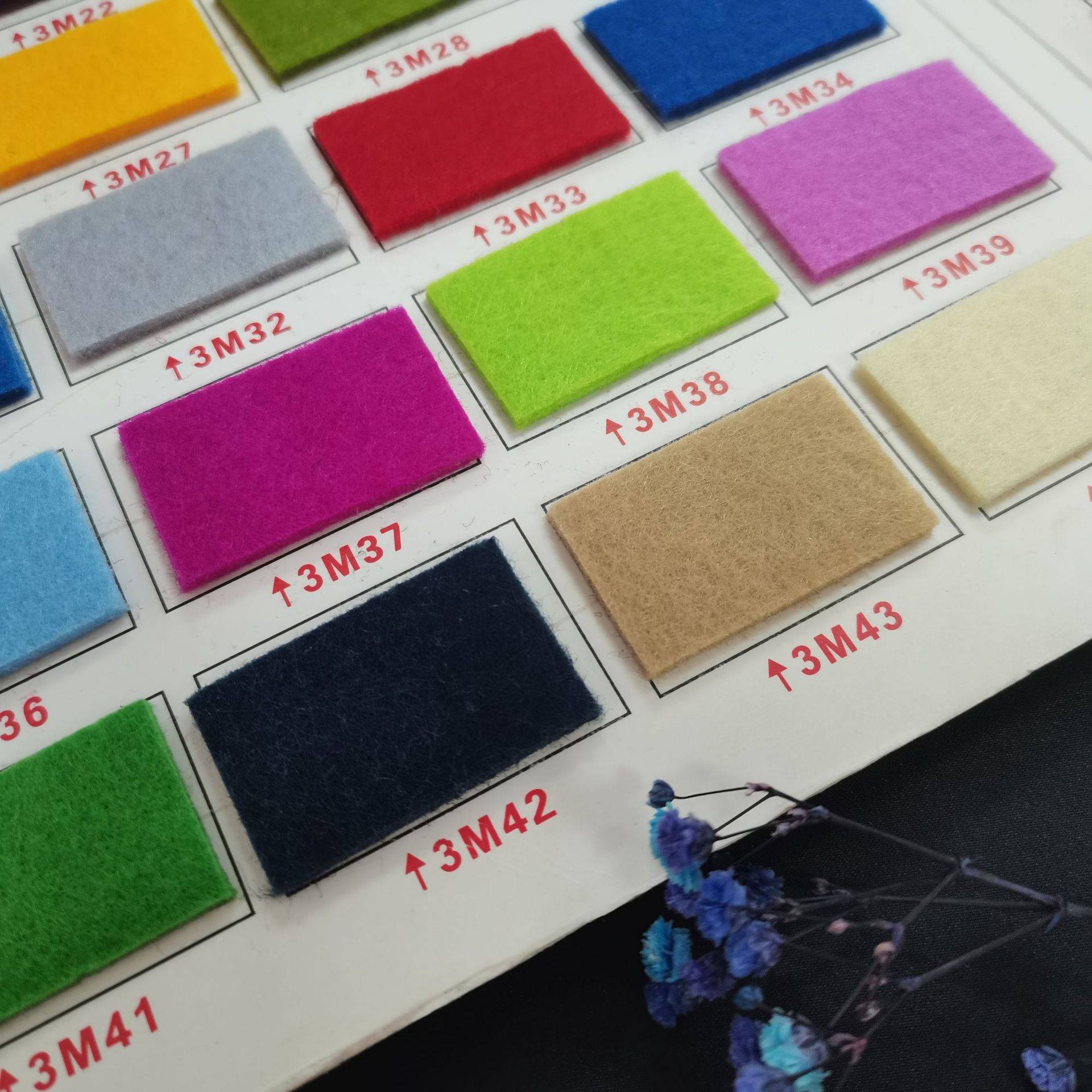 涤纶针刺无纺布 现货供应 彩色毛毡布 3mm无纺布