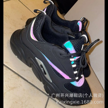 �羳���Q�W��վB22�\�����e���D�����m�͹�͸����Ů�������ϵ�Ь