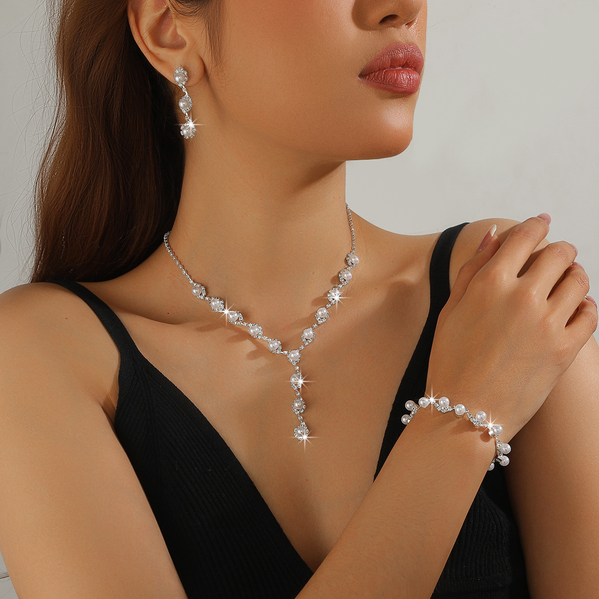 European and American Cross-Border Fashion Women's Necklace Pearl Set Rhinestone Creative Personalized Jewelry Bridal Jewelry Small Fragrance