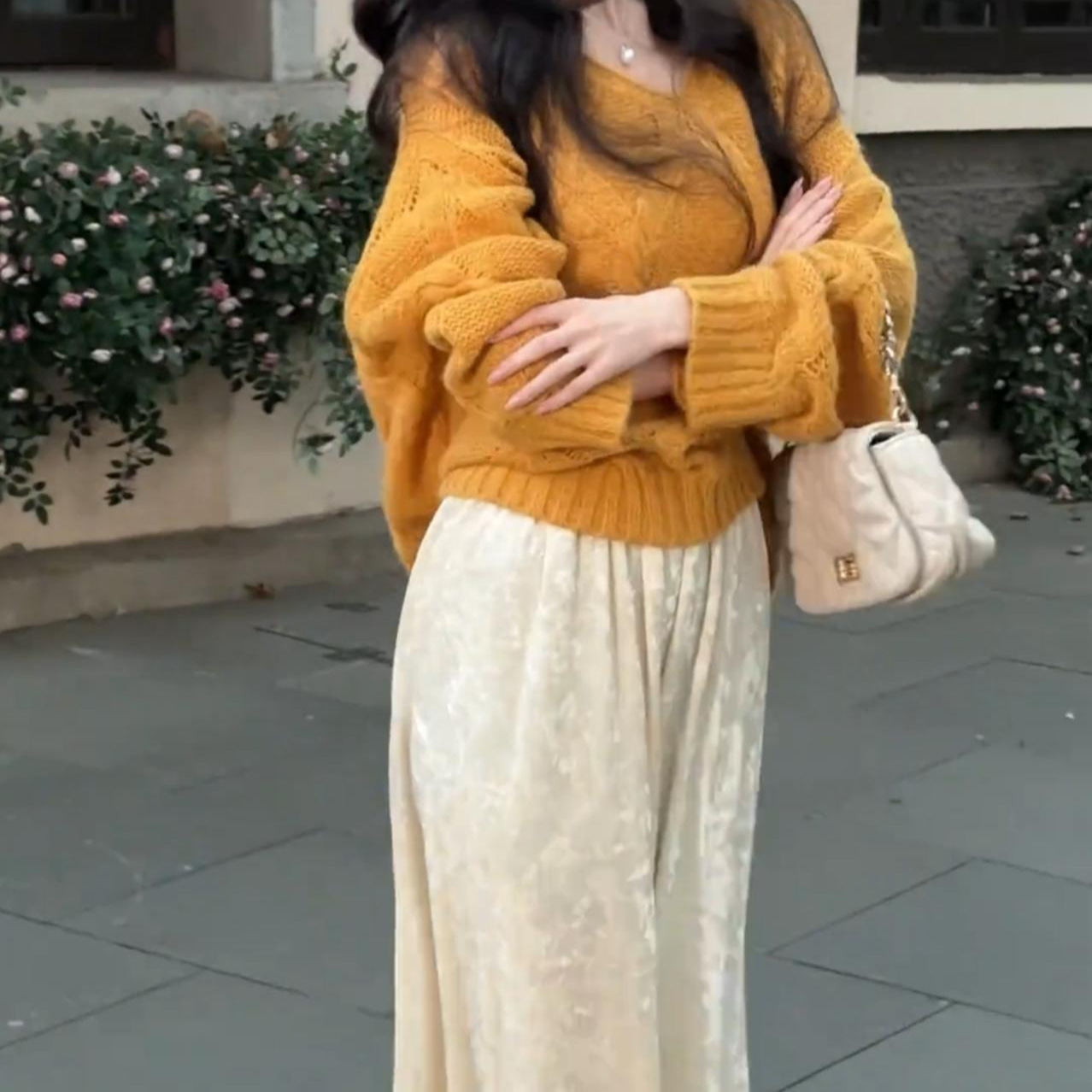 24 invierno Puyuan hermoso pequeño conjunto de principios de otoño 2024 nuevo suéter de viento perezoso camisa y media