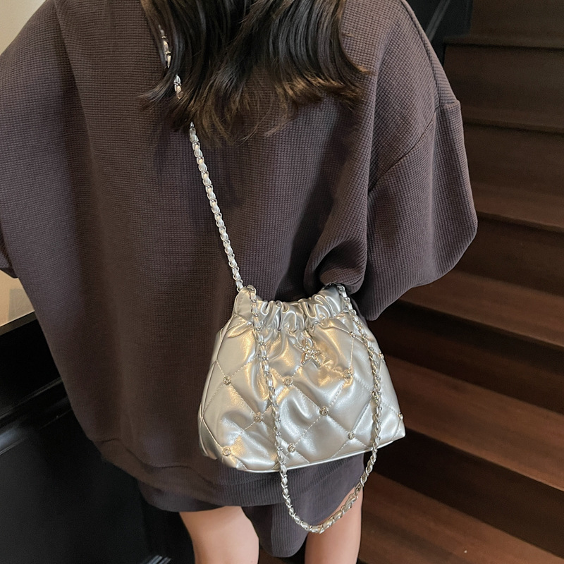 小众轻奢高级感菱格腋下包包女秋季新款百搭链条时尚单肩斜挎包包