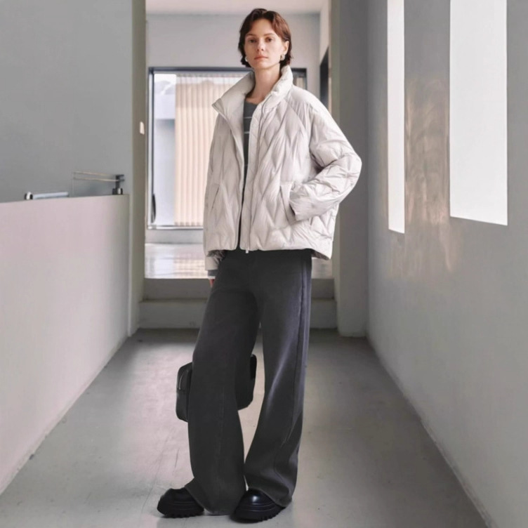 2025 Winter Short Lightweight down Jacket Fashionable Jacket Women's Stand Collar 5Ga180951Q