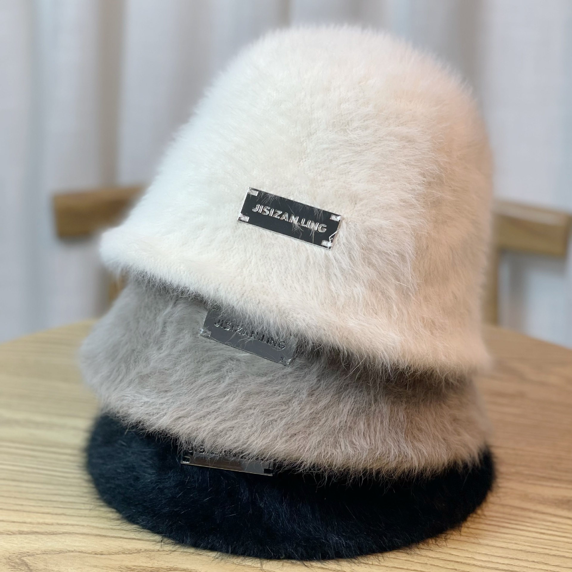 Sombrero de pescador de pelo de conejo para mujer, Cubo de felpa de cabeza grande, cara pequeña, color blanco pequeño, otoño e invierno, 2023_voghion.com