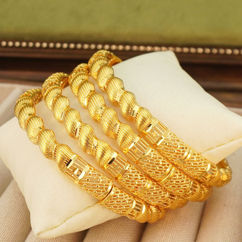 Fashion Hollow Design Bracelet High-end Atmospheric Bride Wedding Party Jewelry Anniversary Send Mom Wife