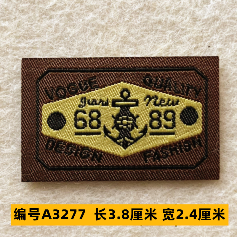 Sombrero, pantalón, equipaje, ropa para bebés, ropa para mascotas, ropa para niños, accesorios de ropa, etiquetas de tela, insignias, accesorios de marca registrada 4 muestras