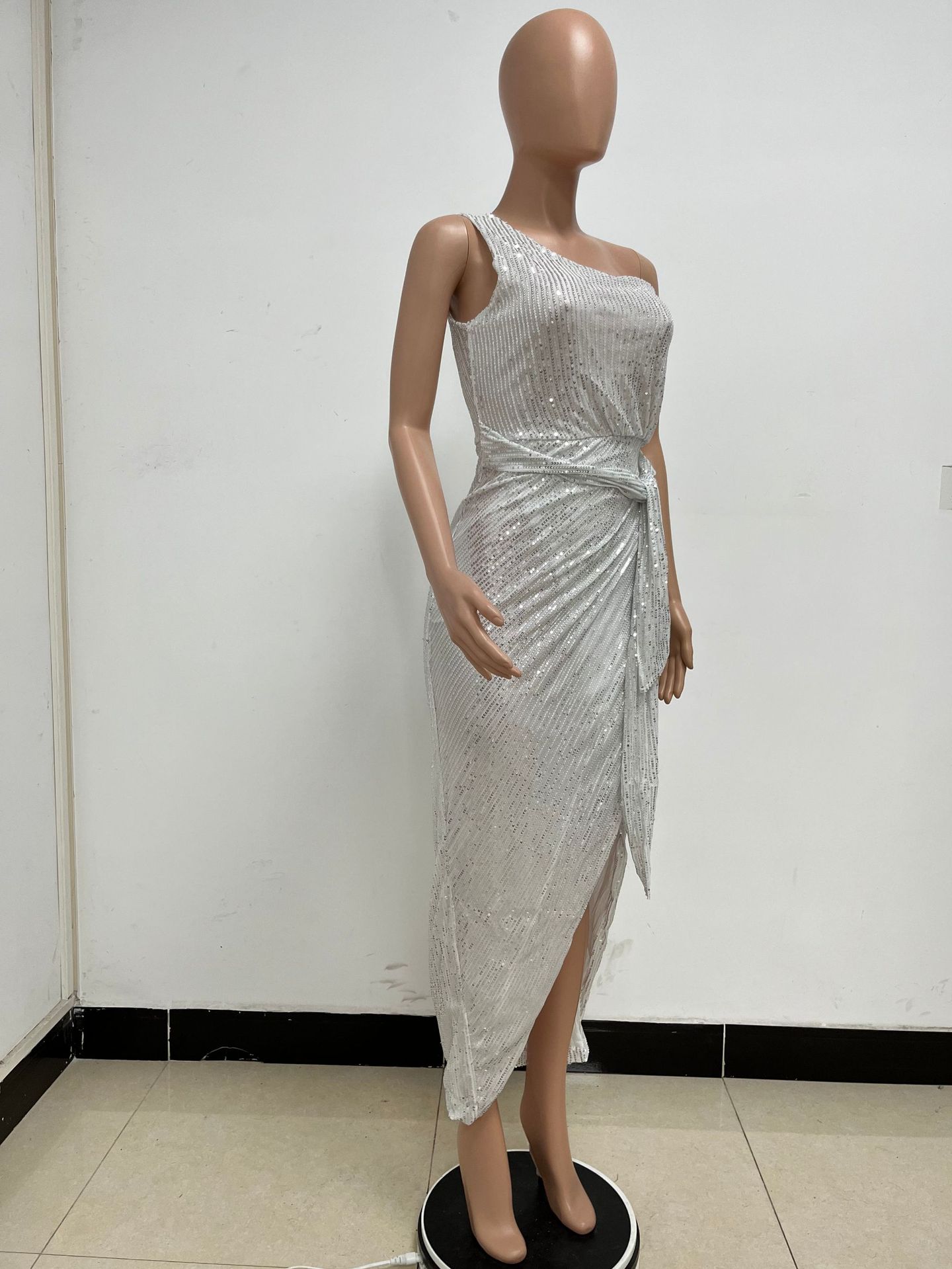 357g Weight Maxi Long Dress Dress Length Type Sleeveless Sleeve Length Sheath Dress Dresses Type Spandex, Polyester Fabric Type High Waist Waist Line Holiday, Daily Occasion Oblique collar Neckline Slim Fit Type Solid Color Pattern Summer Season Women's Gender Elegant, Sexy Style Wholesale Women's Elegant Sexy Solid Color Holiday Daily Oblique Collar Sleeveless Sheath Dress 96