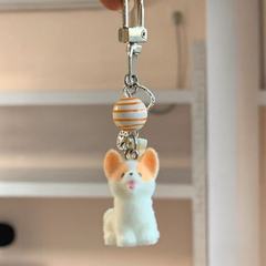 赤い本の動物園は植毛の漫画のキーホルダーの小さいコーキペンダントの立体のかわいい包みを結びます。